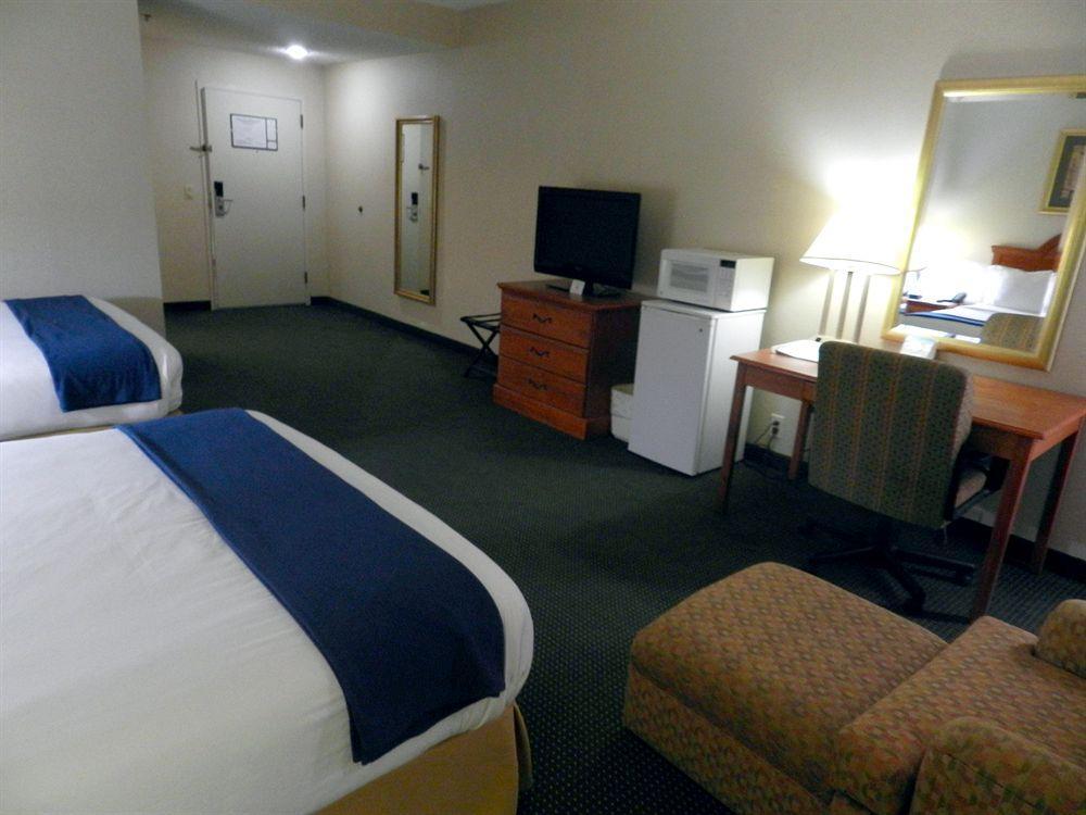 Holiday Inn Express Anderson I-85 - Exit 27- Highway 81, An Ihg Hotel Zimmer foto