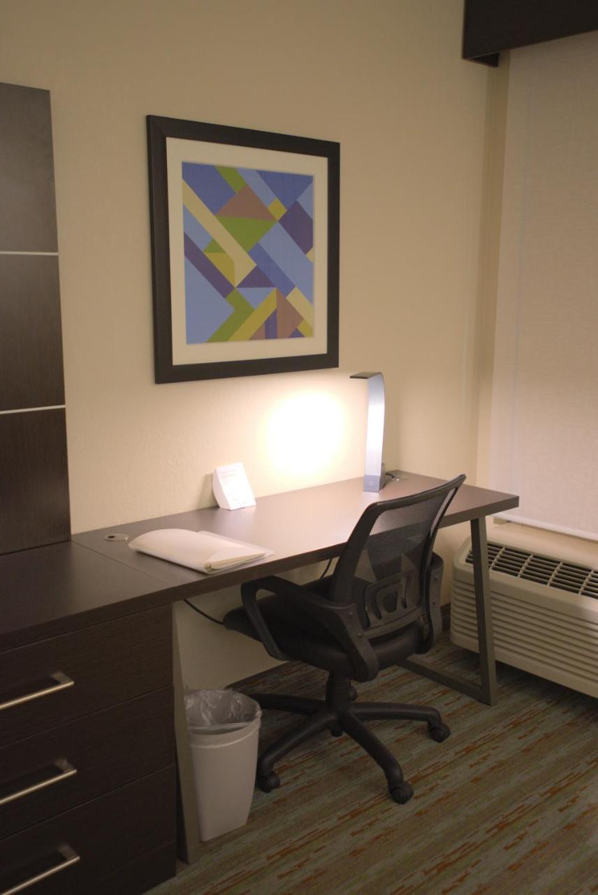 Holiday Inn Express Anderson I-85 - Exit 27- Highway 81 By Ihg Zimmer foto